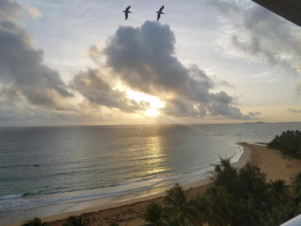 Beach Front Apartment In Luquillo Bagian luar foto